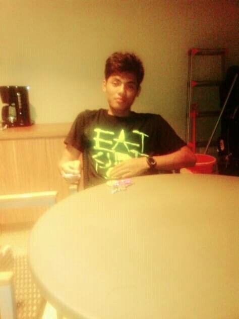 UlanMaulanaulan's profile picture. 