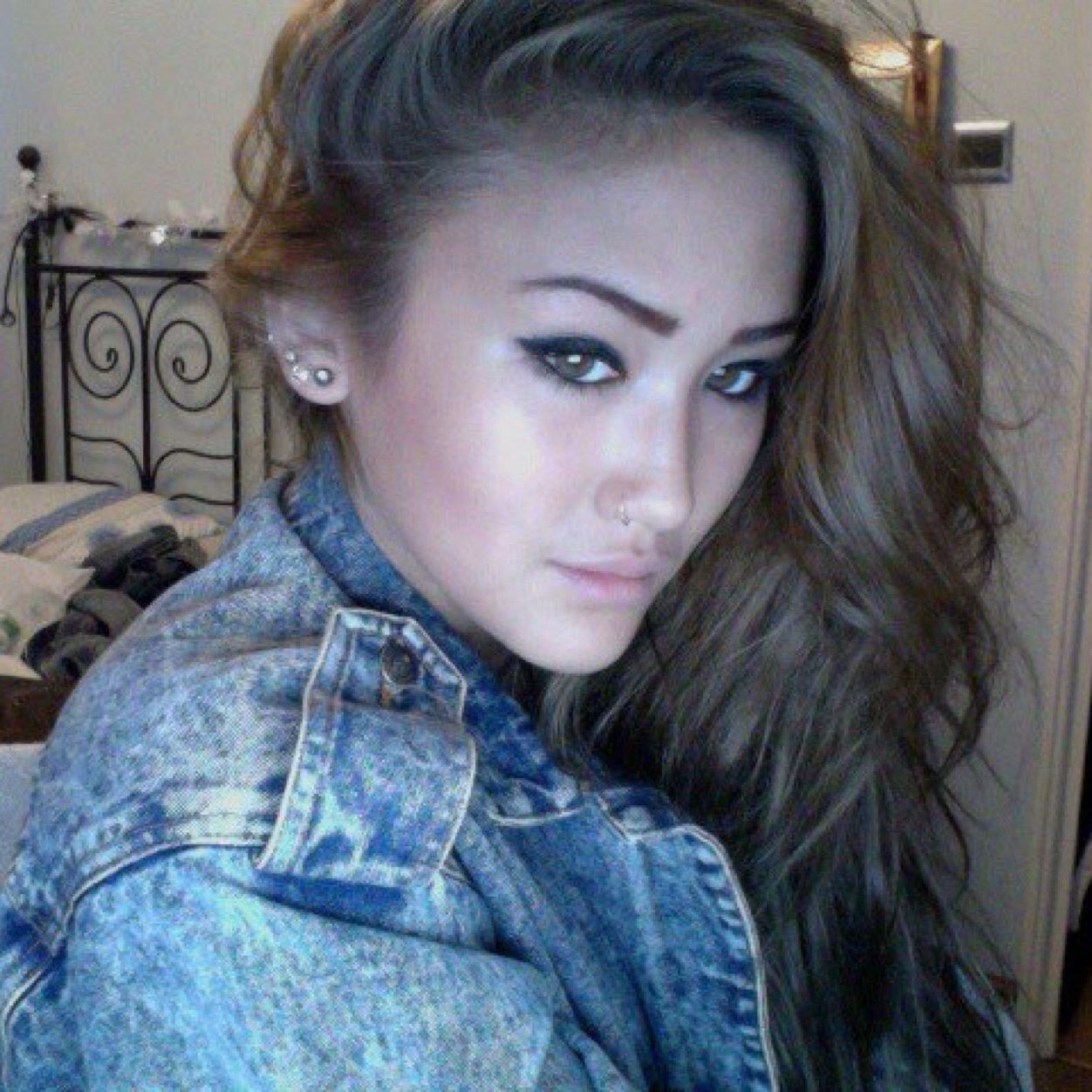 ffoxii's profile picture. i don't sugarcoat my life. what you see is what you get.