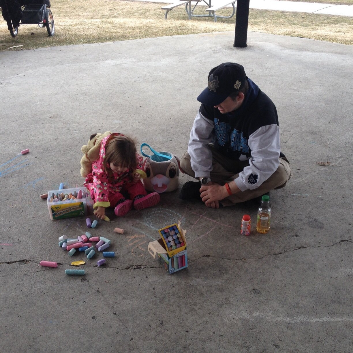 wks as a cleaner, daughter, single, tries his best to be a more positive person