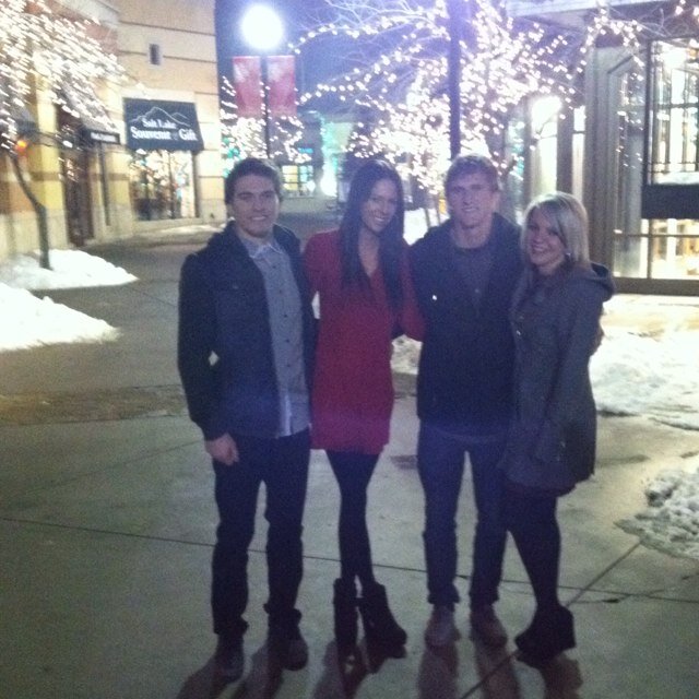 markpowell854's profile picture. 