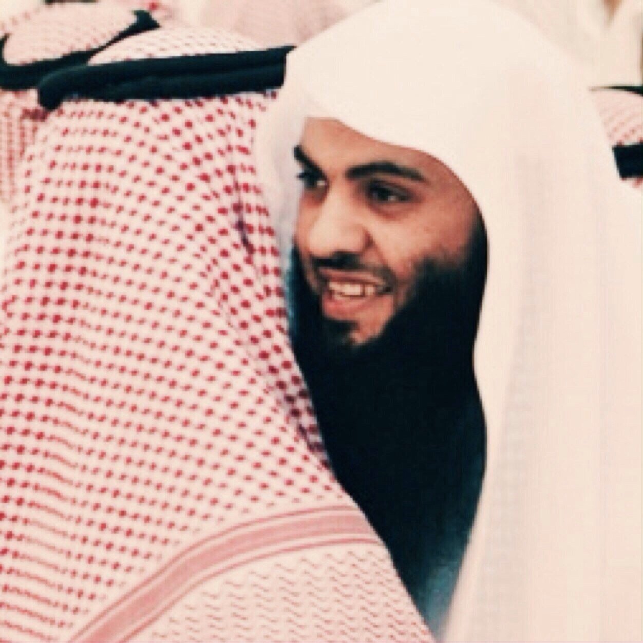 إذا خرج أحدنا في جنازة قريب أوصديق أو جار أو بعيد ثم تخيل أنه مكانه فذلك يجعلنا نجدد التوبة ويحثنا على تدارك ما بقي من أعمارنا ببذل الغالي والنفيس.