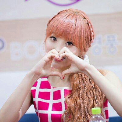 shin yoonjo from hello venus imnida♥ 92 line ♥ close heart for bad boy -_-v