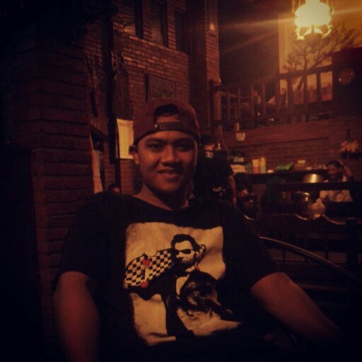 GhufroenUyee's profile picture. 