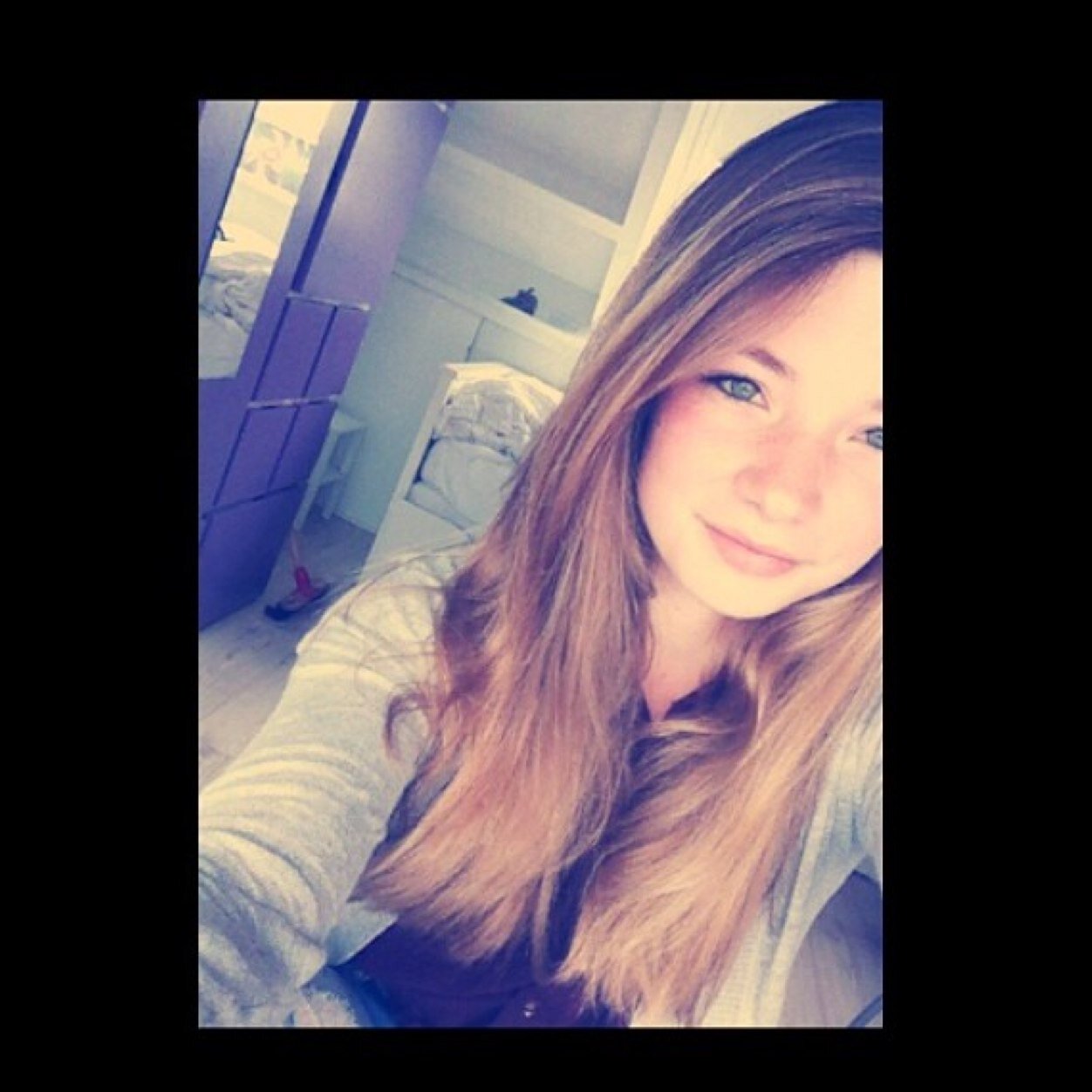 14 | Marnix college |H2b | Love all my friends and family| best friend lotte en naomi | horseriding | RIP Joey i love you and Never forget you ♡