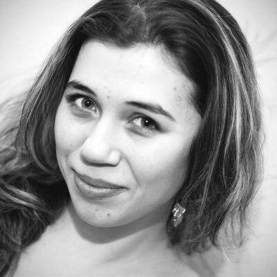 Мне нравится все новое. Хочу думать не обычно. Родилась в замечательном городе. Я интересная как человек.
