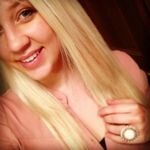 funremedios825's profile picture. Lo que la gente no sabe, es que un todo va a estar bien acompanado con un abrazo es el combo perfecto para sentirse mejor.