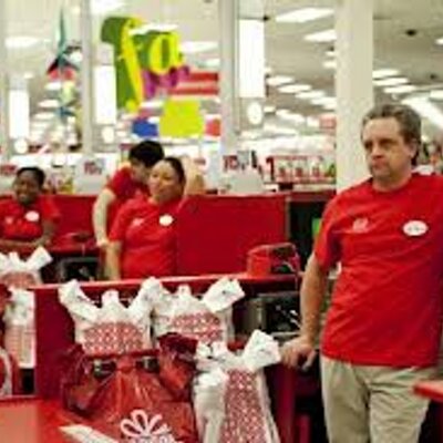 how much do target cashiers make in california