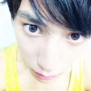 Fukuda Yusuke（元 気担当） ■ 超特急 メンバープロフィール

　http://t.co/yWECCsCtrD

　オフィシャルサイト　移転しました

bullettrain.jp 

■ 超特急 公式スタッフツイッター

　http://t.co/pe1cioOuXj