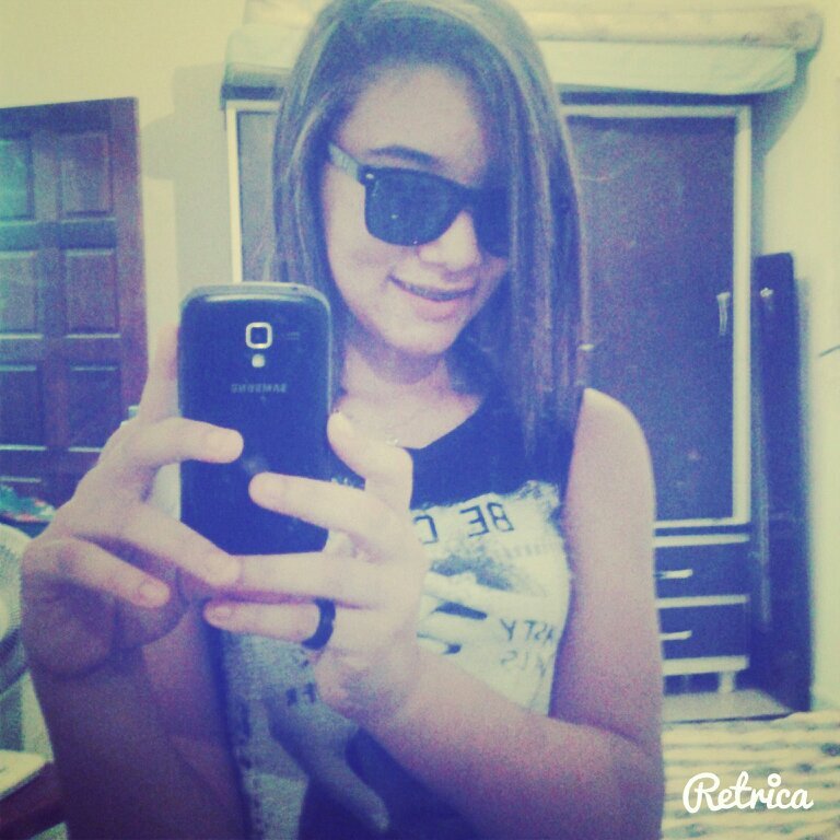 Face : Danni Bittencourt 
Insta : oin_danni