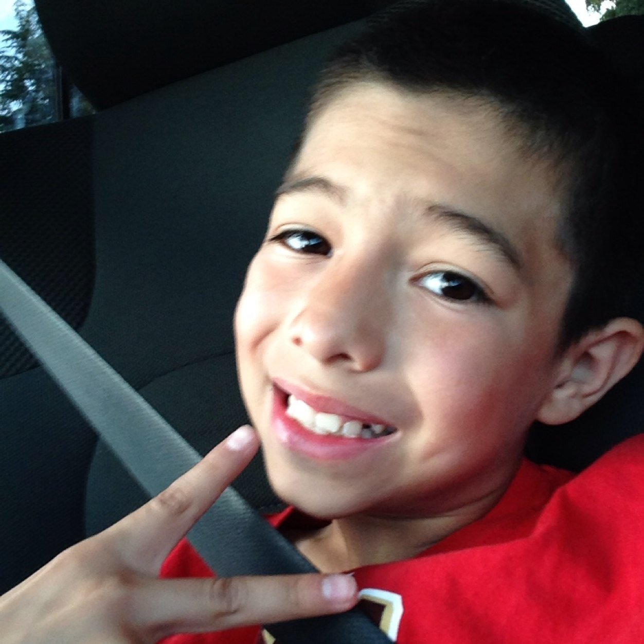 Andrew32375905's profile picture. Yo mama is so fat