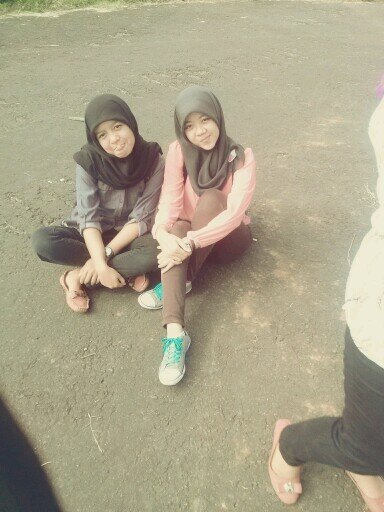 siLviaa_08's profile picture. FEB - UMM :) tak perLu di sesali dgn apa yang telah terjadi