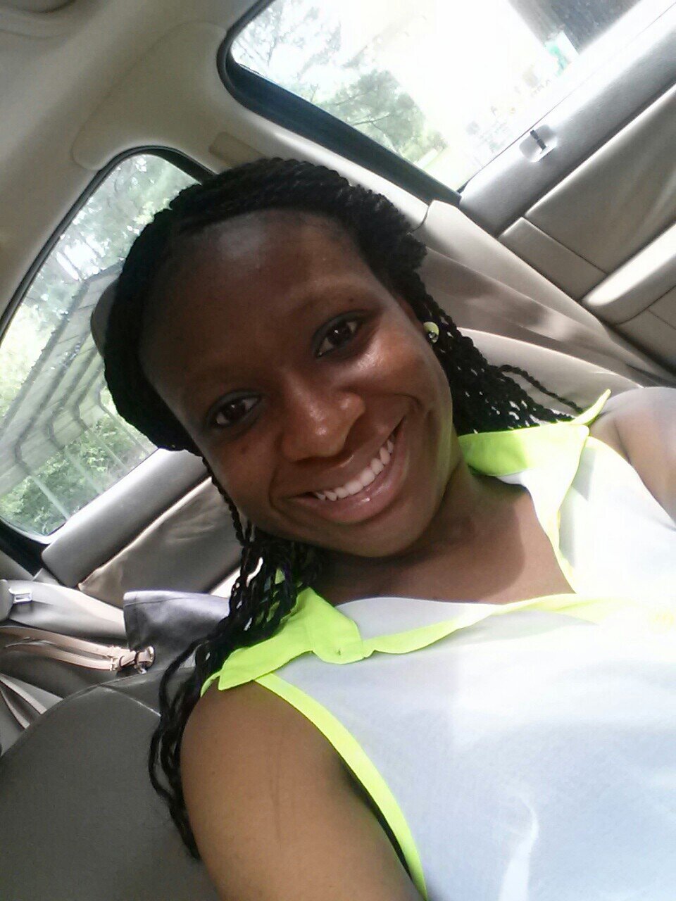 Lil Nat..im cool 2 b around..jus dnt cross my line den u will see da other side of me..lke 2 chill wit my BS4L n rest of da fam..c/o 2013...PRCC STUDENT