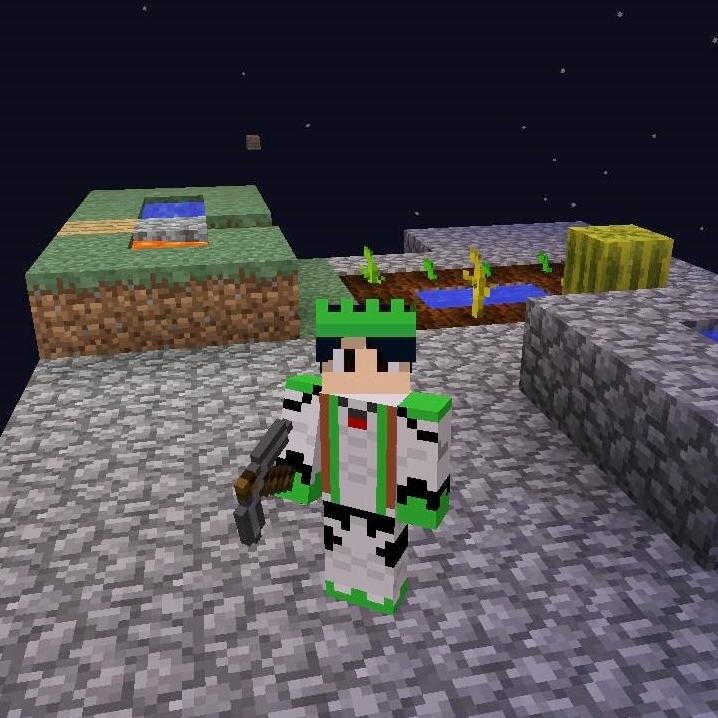 Fanasee World | Mostly Minecraft | Here to make everyone laugh! Subscribe & join the Fanasee #FanaseeCrew