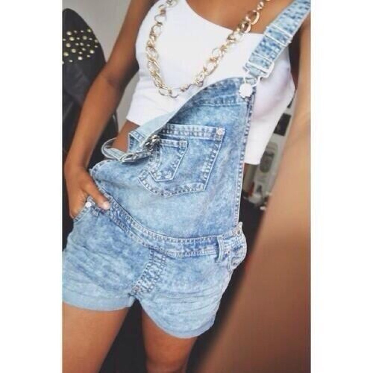 Ali1Layla's profile picture. Forget the risk, and take the fall if its meant to be, then it's worth it all✝♡✞