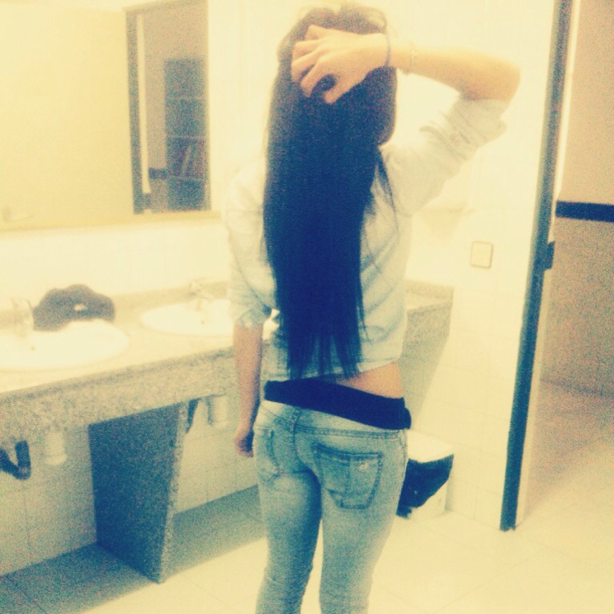 lakinkylokees's profile picture. yO nO tEmO aL eNeMiGo kE mE aTacA,tEmO mAs aL FaLsO aMiGo kE cOjE Y mE aBrAzA!! ;)