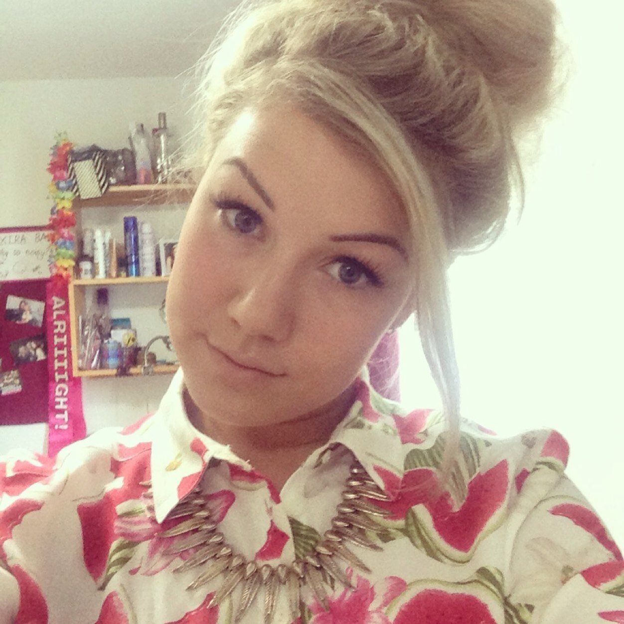 Leeds Uni. Instagram: @barnardgrace24  Puis-je emprunter votre chat