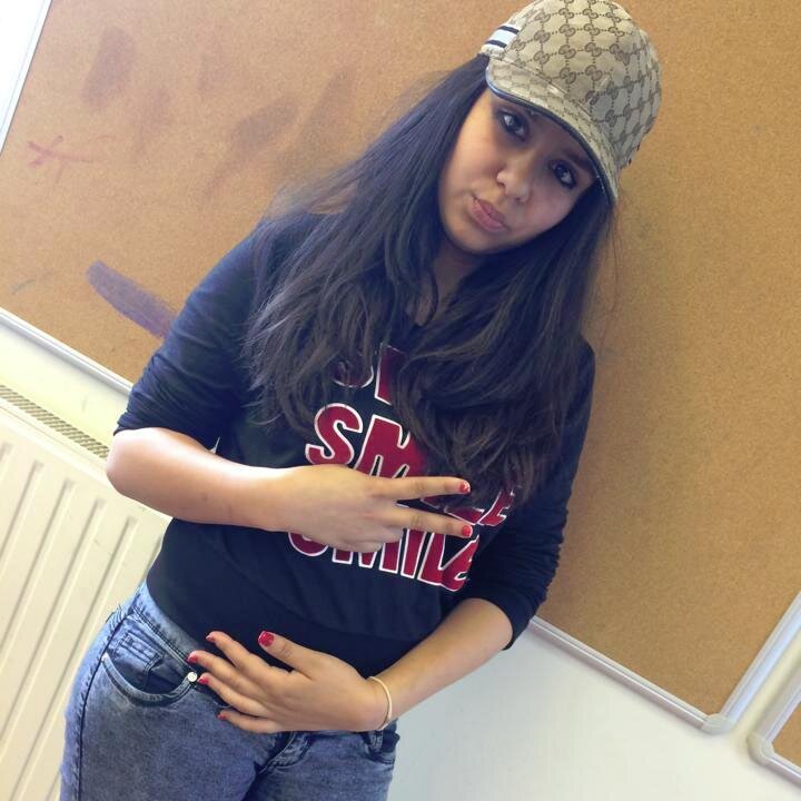 Renge ta paire de jojo ya pas d'swag dans ma street , guetto yought d'pui la couche culotte mageul !