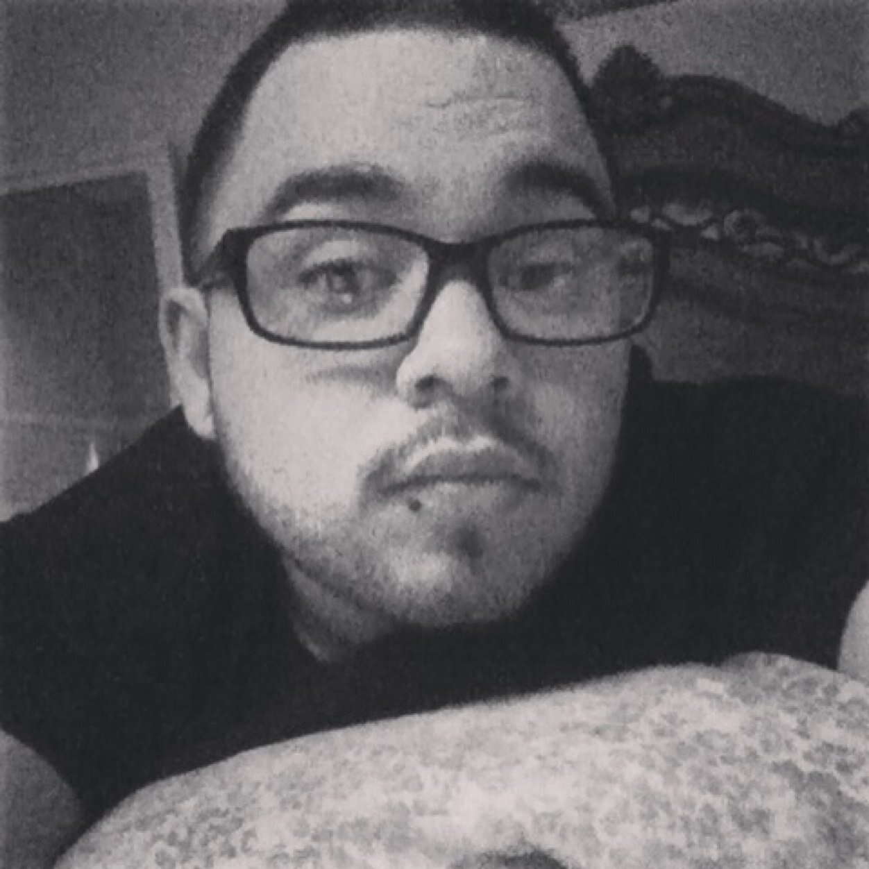 I am 20, a gamer, a hard worker, and a proud dad :) follow me ^~^