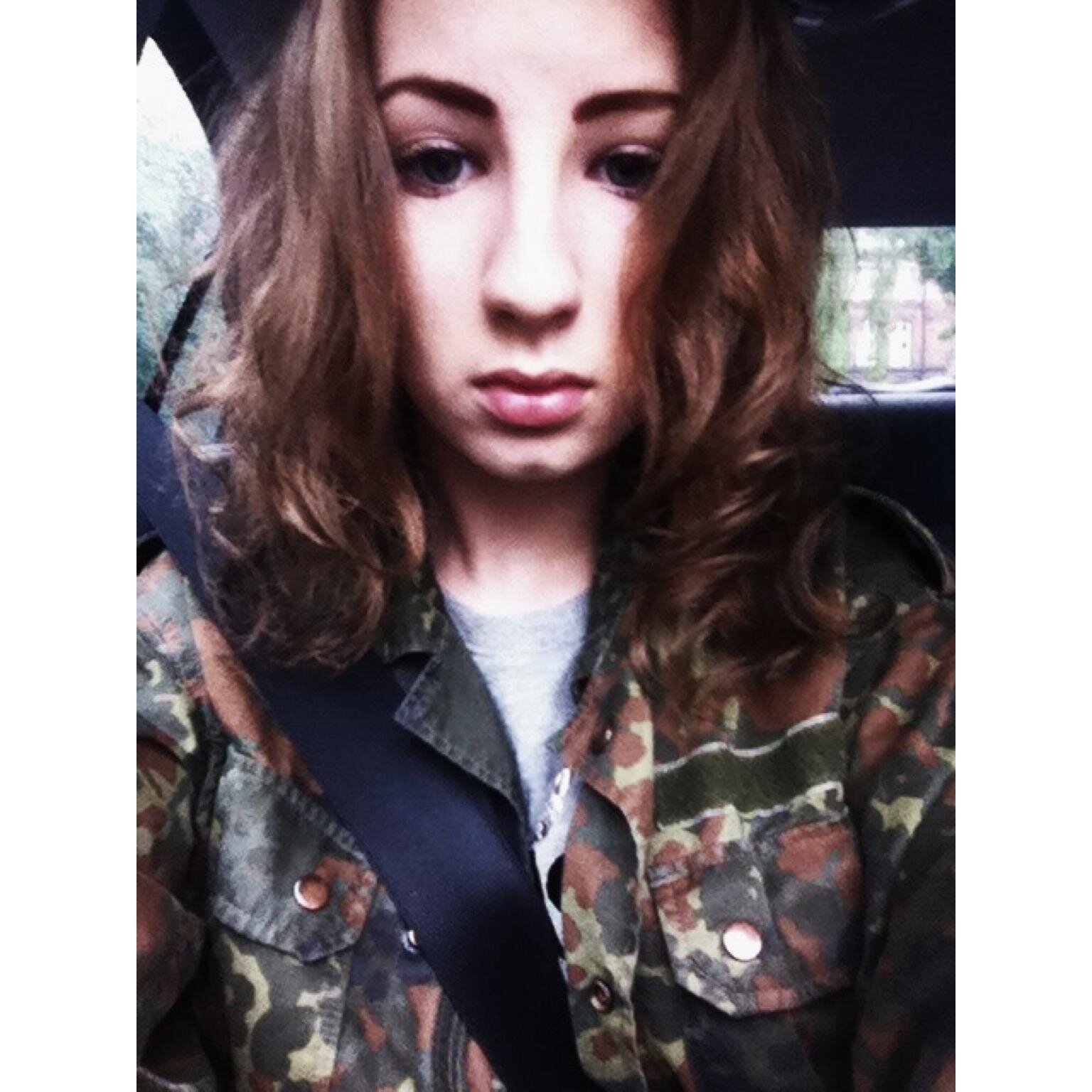 Justin/Selena/Lucy/Ariana/Austin/5SOS/Room94/TheVamps #belieber #roomie    follow = follow back