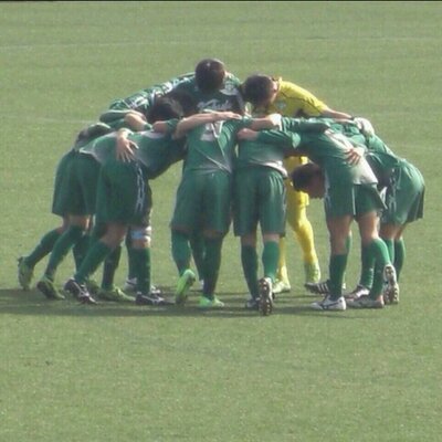 H26年度国府サッカー 背番号3 倉原弦岐 国府の不動のrmf 全国大会の開幕戦では アディショナルタイムに 相手からボールを奪い 決勝点のアシストをした 足の速さを活かして サイドからの攻撃の起点となる 右ワキがワキガだとか