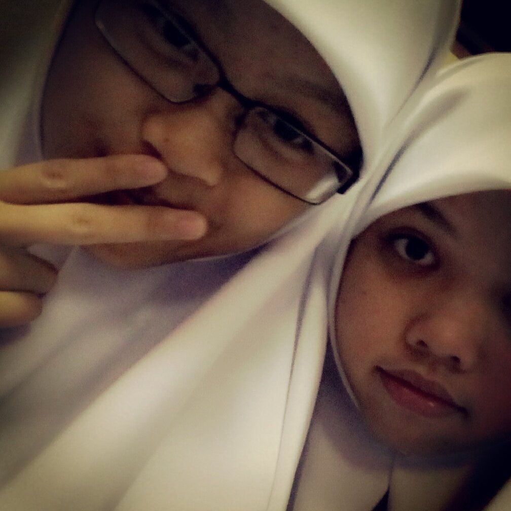 Hana. 16. 21st May. ~ Pepes. Intan payung. Fish. Ikan. Goldfish.~ Love you~ :* hehehe •Chocolater• •Chelsea team• •Spongebob girlfriend• •ME• :3