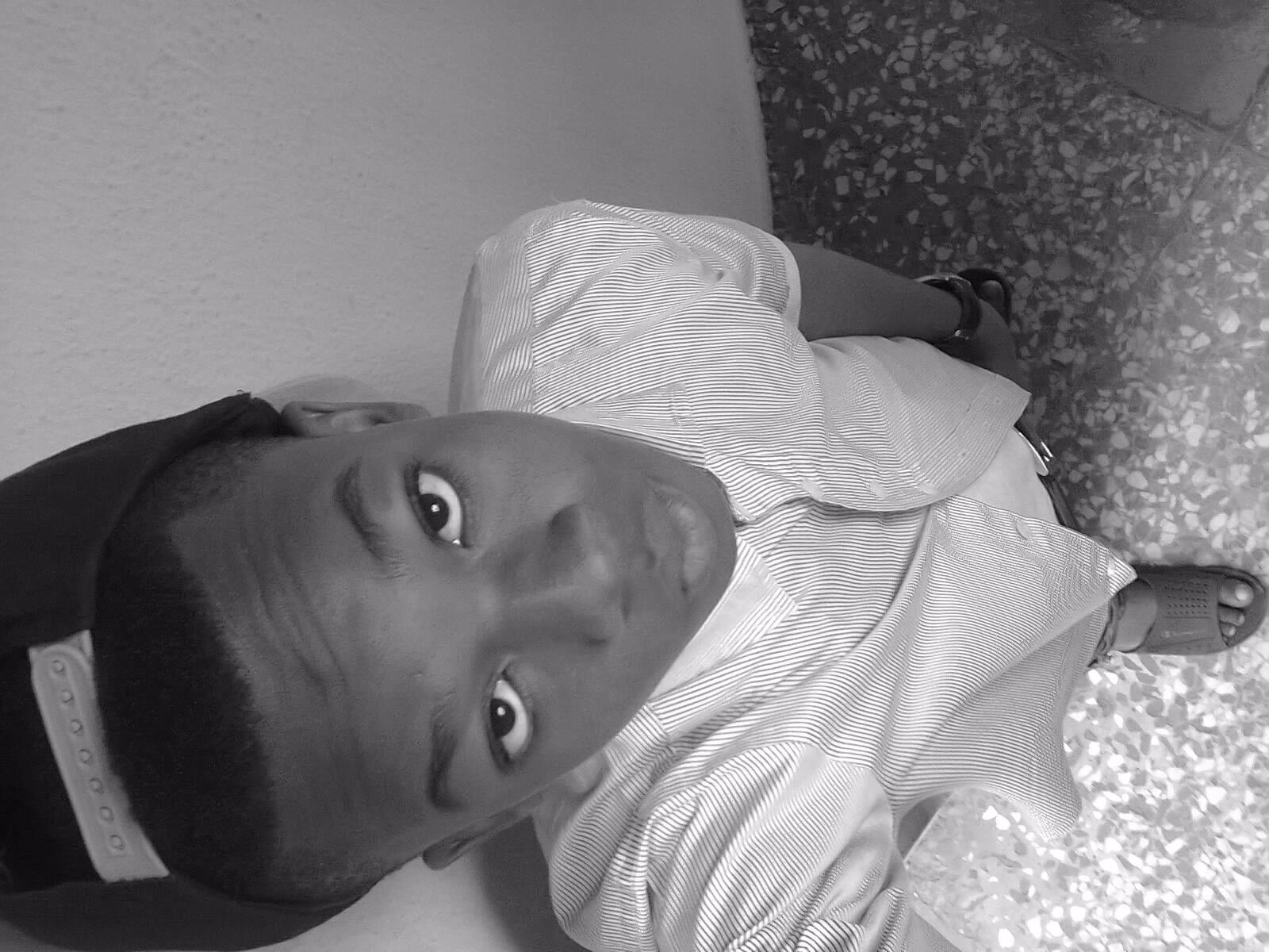 MkHenrysmooth's profile picture. Am henry,,who likes singings, intrested in females, single and friendly, 'M COOL!! follow bck. My pin 7EF55065