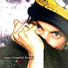 Italian source for british actor @Jamiebower / We're @tomlinsonshope and @poseey_ / http://t.co/FuCafCpS2x