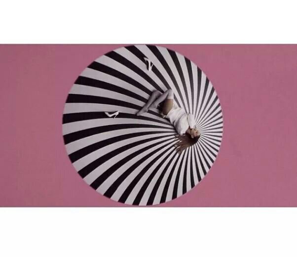 BossFerrax's profile picture. italian boy - gamers - student - crazy for Ariana Grande - love sport - love music