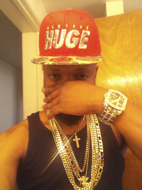 shizzlebee87's profile picture. 