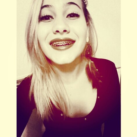 Nada brilha mais que a vibe da tua alma.  ✌