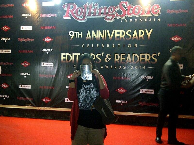 p_mawarhitam's profile picture. Perempuan bernama putrie|love red,rain,star,night,sun|