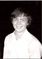 guy_ej's profile picture. My tweets are boring.