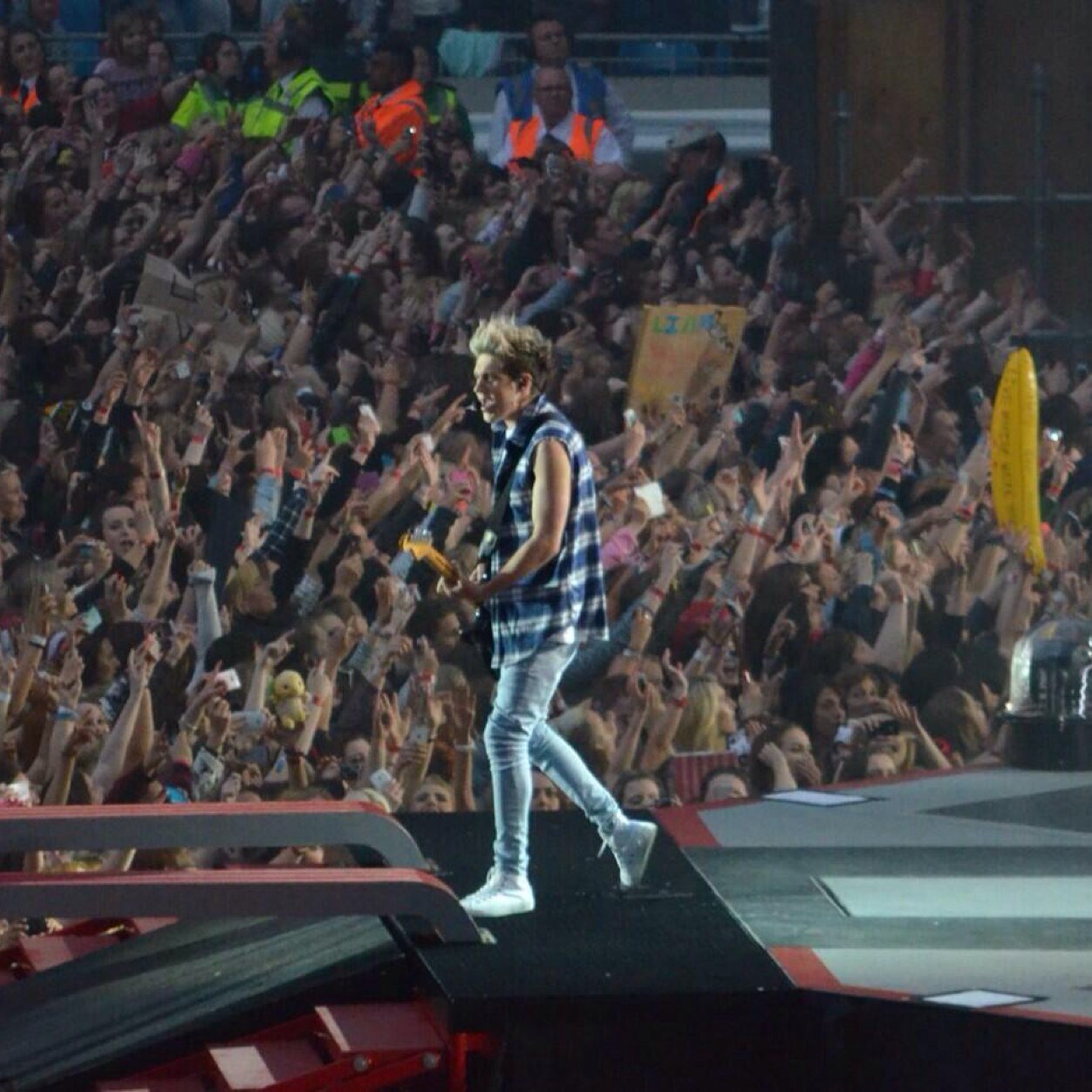 since u got a free follow,follow @ifxncyhoran she follows back