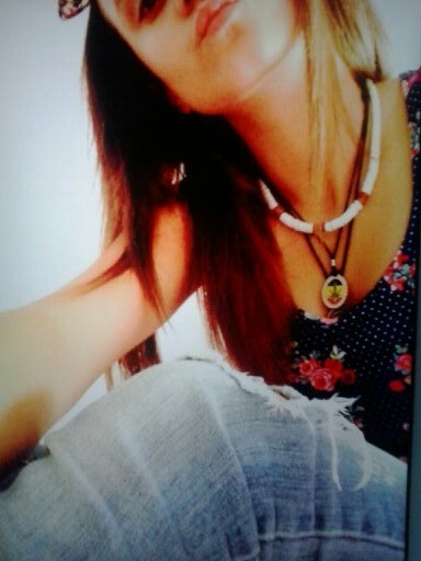 Cristina_12da's profile picture. Generación del 99 , a las de siempre, mis OLAS. Con una gran sonrisa~REGGAE~