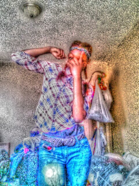 all about the money team....... cant trust no nigga. and wont neva fear no bitch fwm cus u kno im bout it✌