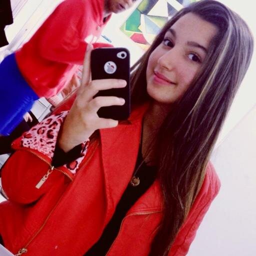 Amar é ter o céu e querer apenas uma estrela; amar é ter o oceano e querer apenas uma gota; amar é ter o universo e querer apenas uma pessoa você!@luansantana