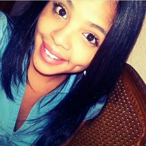 IsaTuBullosa's profile picture. VIVIR ES LO MÁS IMPORTANTE