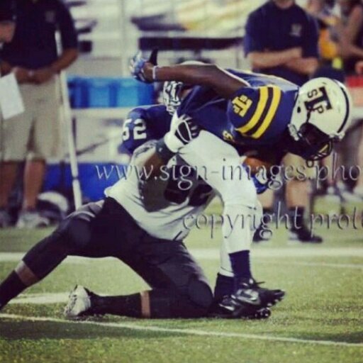 Tariq Taylor | #52 | Football is Life | Class of 2015 | #HAWKNATION | Please watch!! http://t.co/lAcjarKRju | Follow me on ig @riq52 |