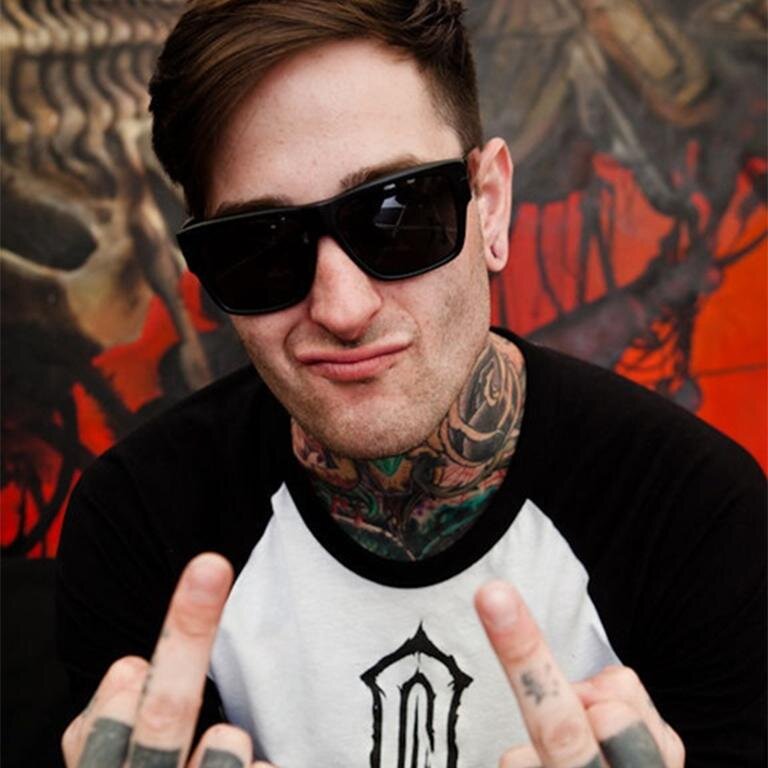 Salto3876's profile picture. безумно любимая и только моя дорогая Муж-@ChemBlack ♥
Сын-@2000Tkacheva