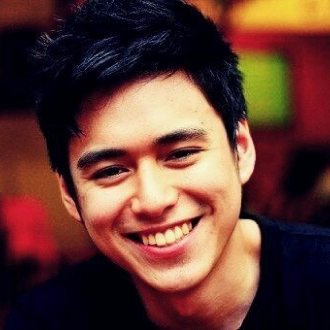 #PBBALLIN Cutie Crooner ng Paranaque SINGER | HOST | MODEL | PERFORMER Let's Support Jacob Benedicto 4/28/14. ------2 Admins