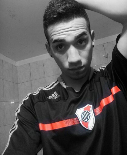 DeroCjs's profile picture. Hincha socio enfermo de RIVER PLATE #Cjs #La25 #ViejasLocas #Sumo #Soda #GNR #ACDC #PinkFloyd #RollingStones #TWD #Freestyle #Vodka
  11-6864-9790