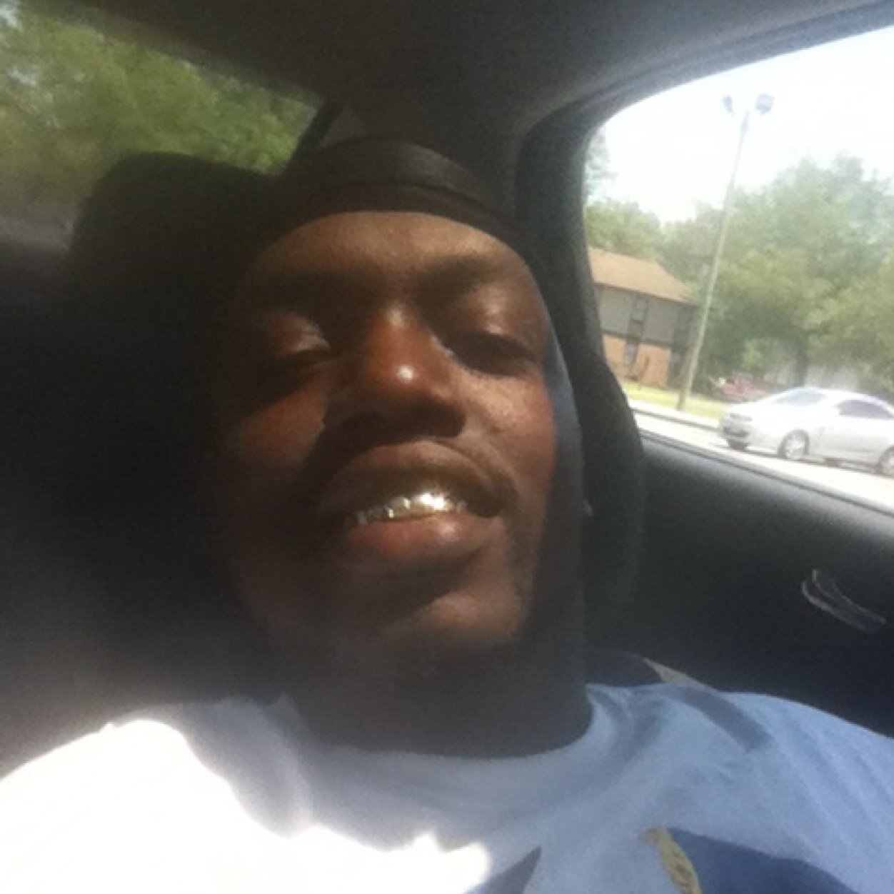 80sBaby912's profile picture. 