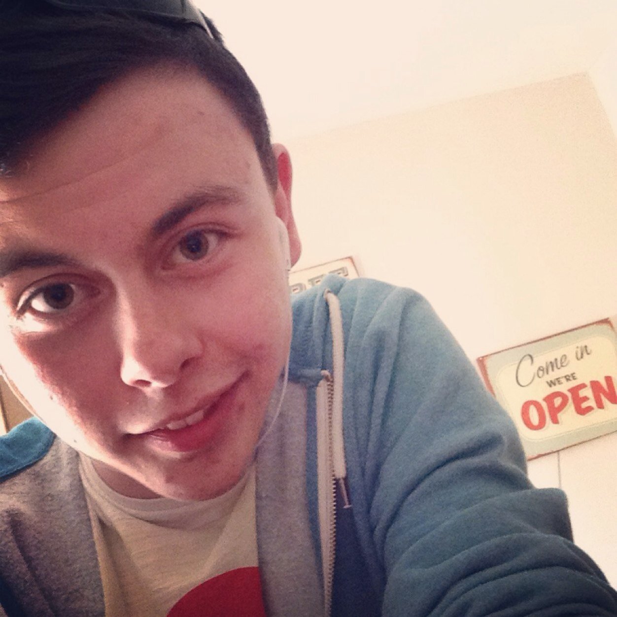 Kik:kieron14