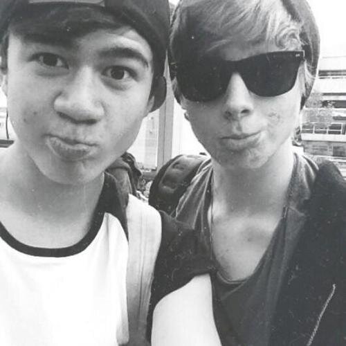 Free follow from @_CalumsCupcake:)