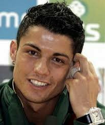 J'suis fan de M.Pokora,Cristiano Ronaldo,les One Direction et les anges de la téléréalité