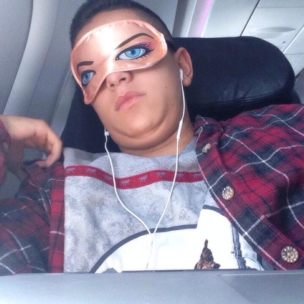 lohanthanslay's profile picture. i like hot dads and lohanthony