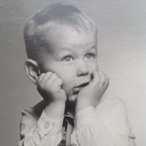 thomolss's profile picture. Yttrandefrihet och demokrati måste ständigt värnas! Tänk själv och låt andra åtnjuta privilegiet att göra detsamma. Mig äger ingen (inbillar jag mig).