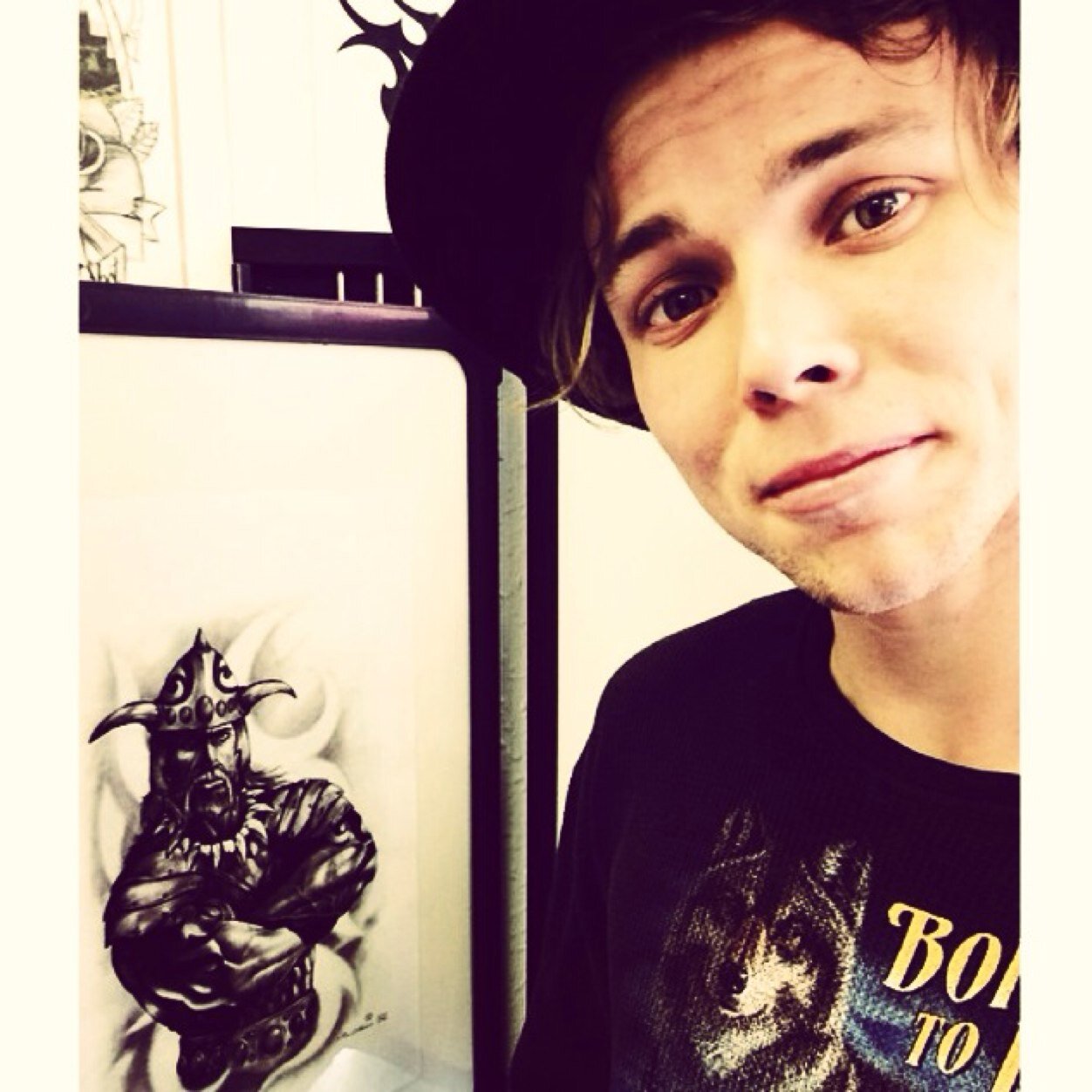 bieber, 5sos, one direction, cyrus.