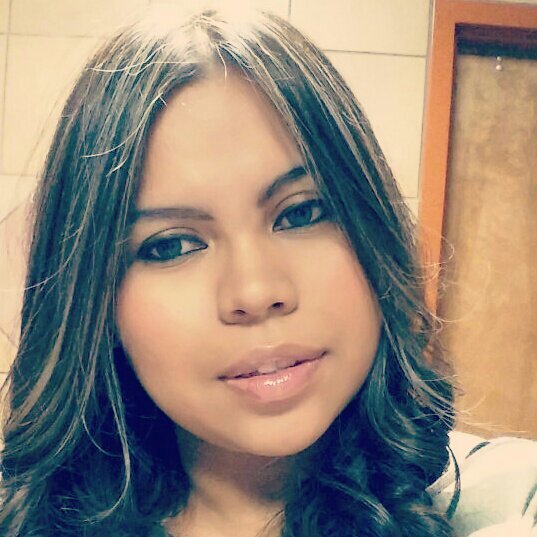happy mom of a beatiful babygirl living life to the fullest God is first !! blessed and thankful☺
