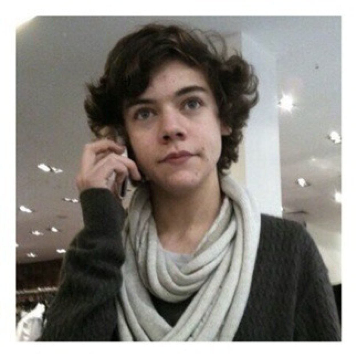 follow @sillysmallharry ;)